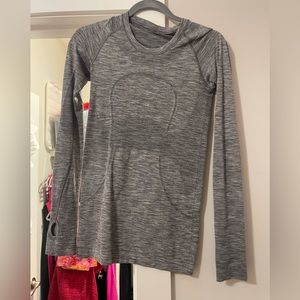 Swiftly tech long sleeve